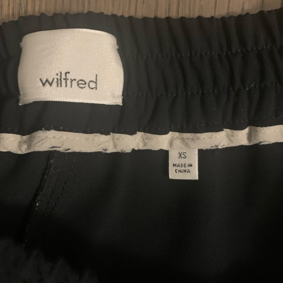 Wilfred Buffon Pant / Aritzia size Xs Black - Picture 5 of 7